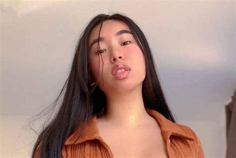 yoyowooh|Yoyowooh Bio, Age, Boyfriend, Wiki, Videos, Net Worth, Ethnicity and.